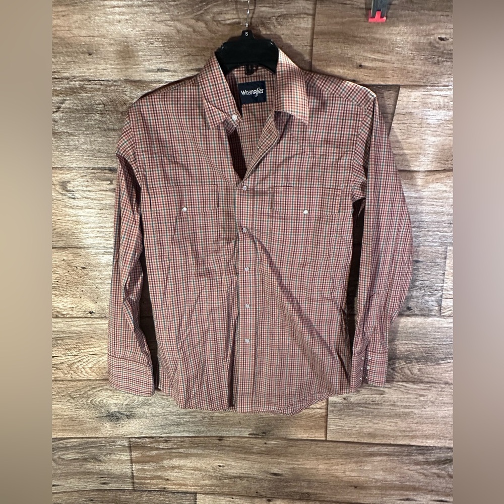 Wrangler button up shirt